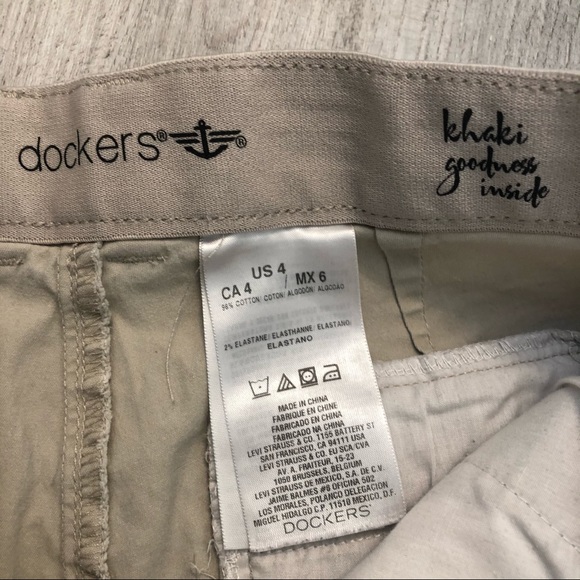 Dockers khaki shorts - Picture 3 of 3